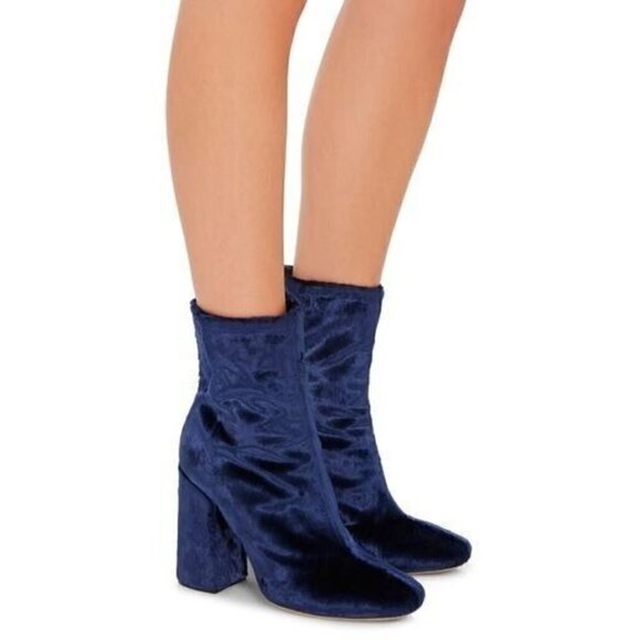 ELLERY Esmond Blue Velvet Ankle Boots Back Zip Made in Italy $1195 Women's 39/8M - Picture 1 of 10